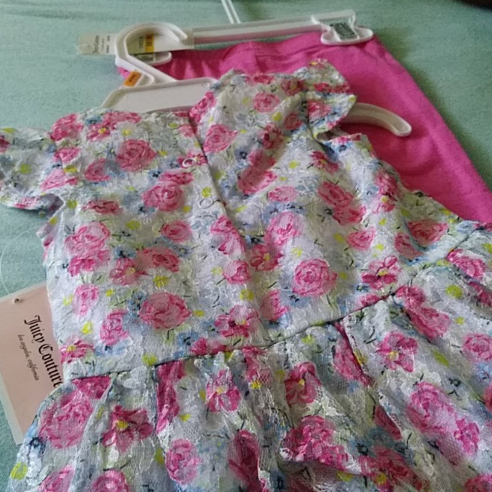 Clothes - Picture 4 of 9